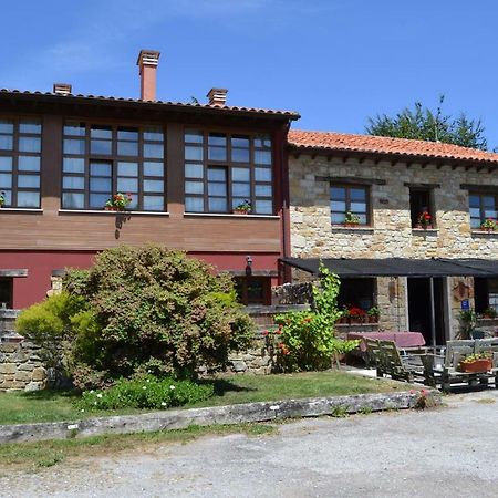 Apartamentos Rurales La Cirigueena Oles Luaran gambar